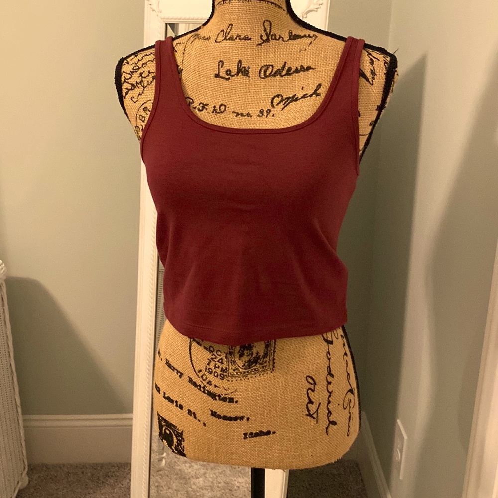Daytrip crop tank top, size medium